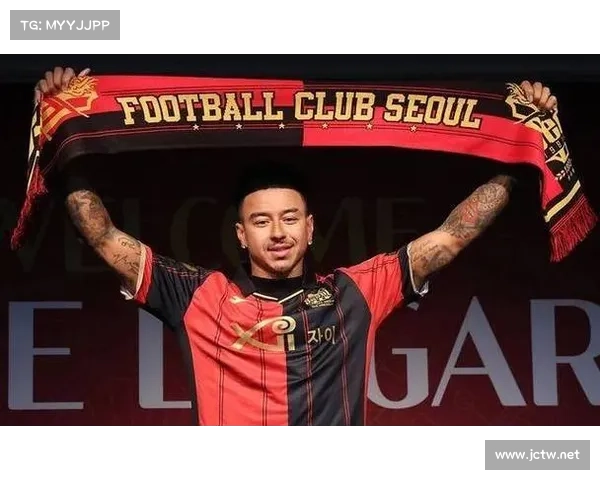 林加德被调侃现象背后的社会文化心理分析与球迷行为探讨 林加德被调侃现象背后的社会文化心理分析与球迷行为探讨